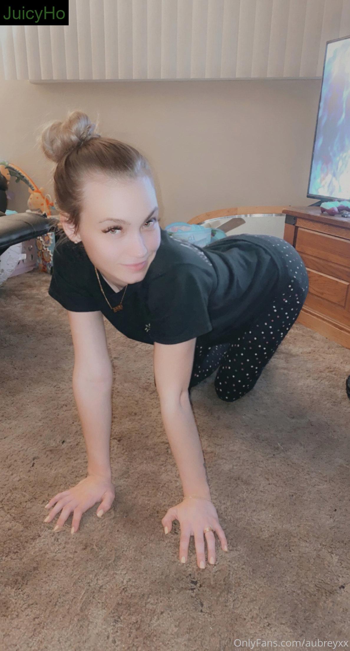 aubreyxx feet