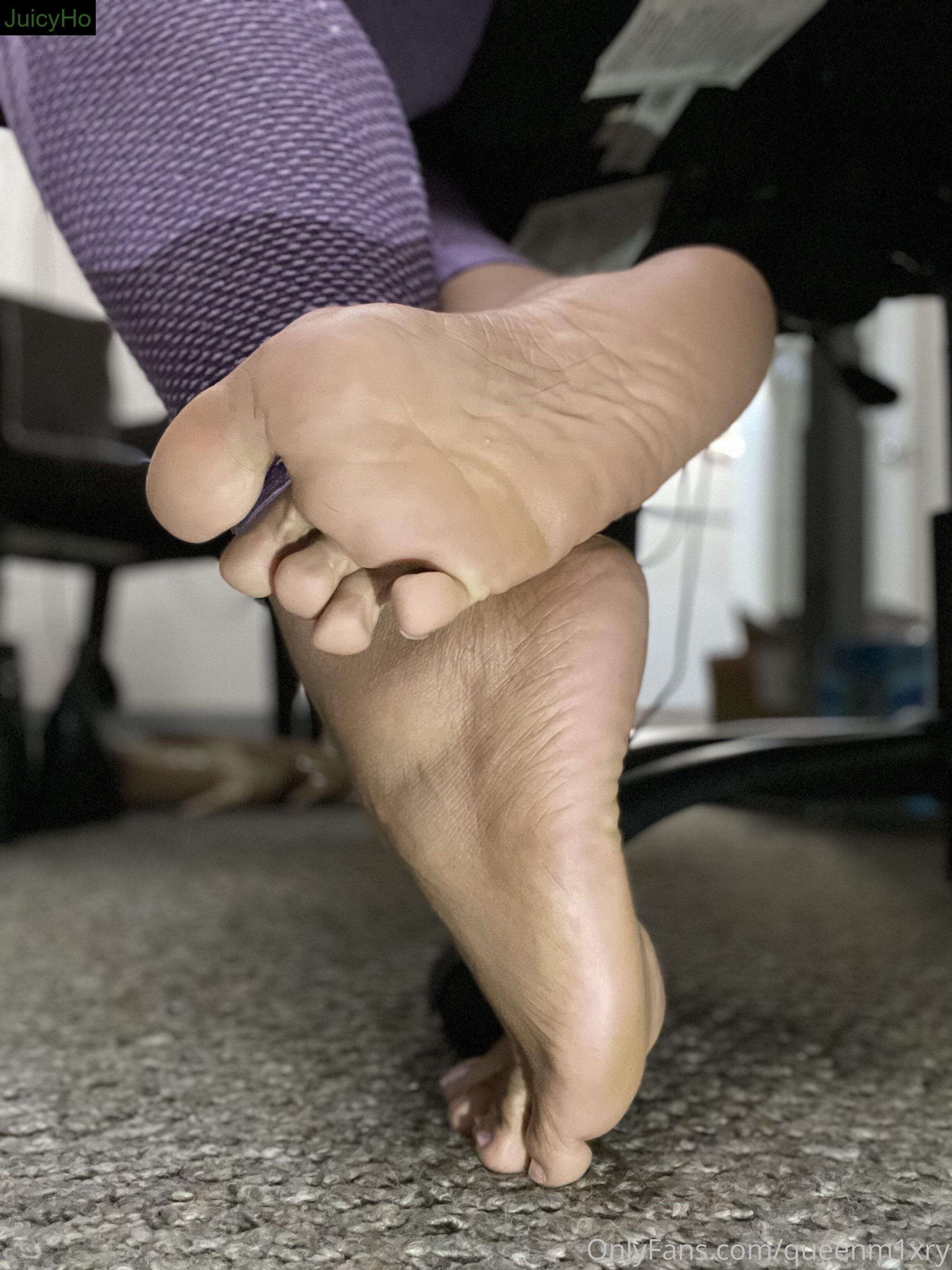 queenm1xry feet