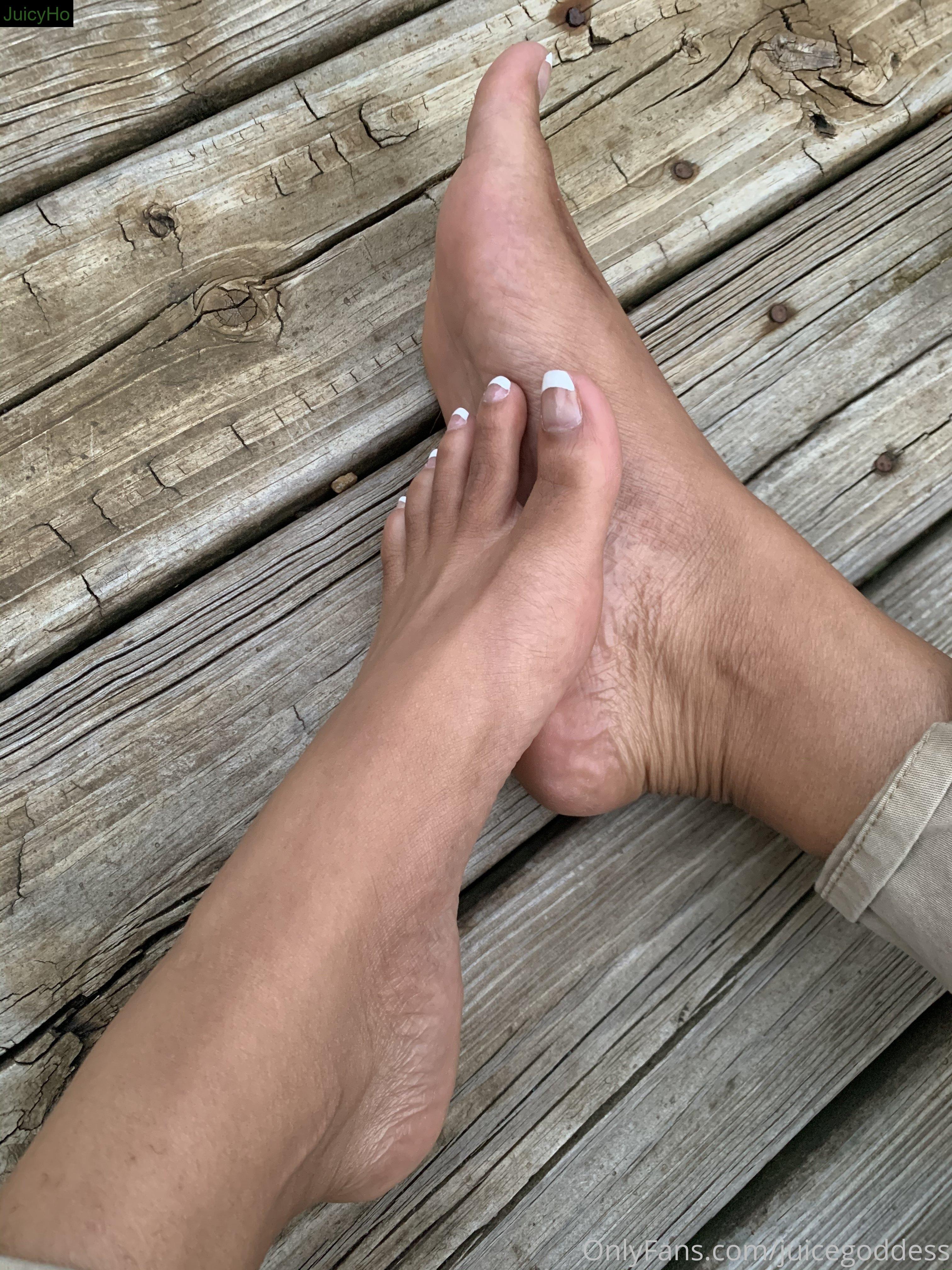 jezebeljuice feet