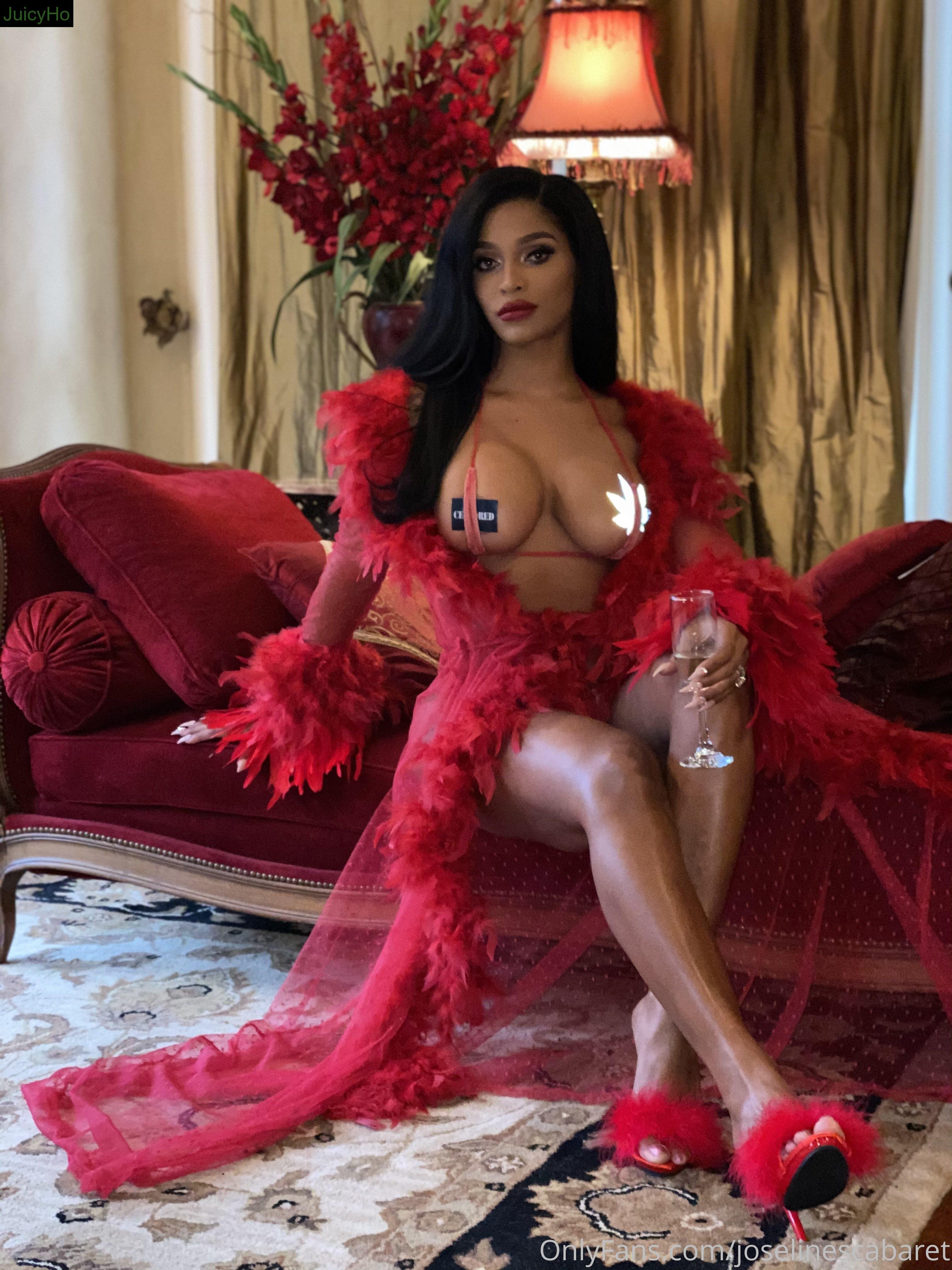 joselinescabaret feet