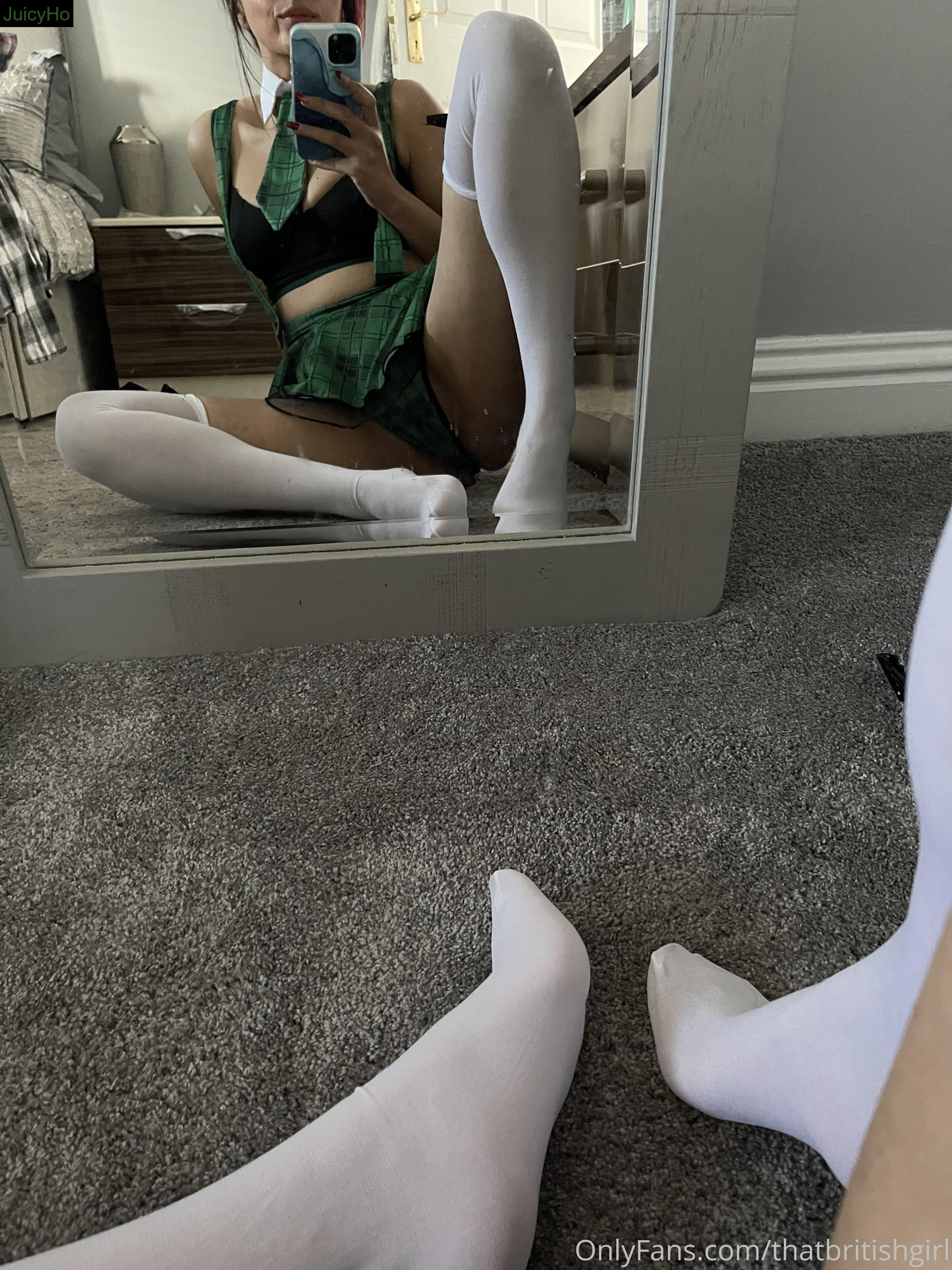 thatbritishgirl feet