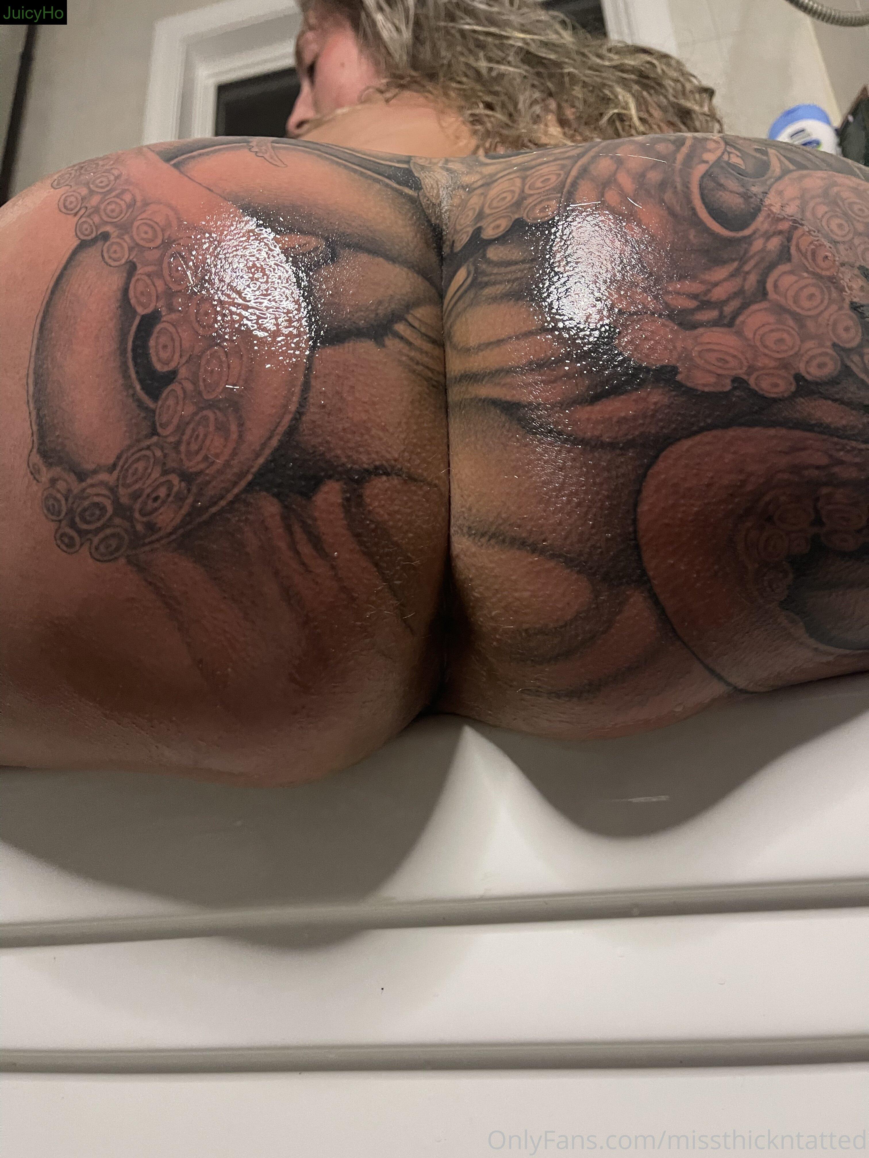 missthickntatted feet