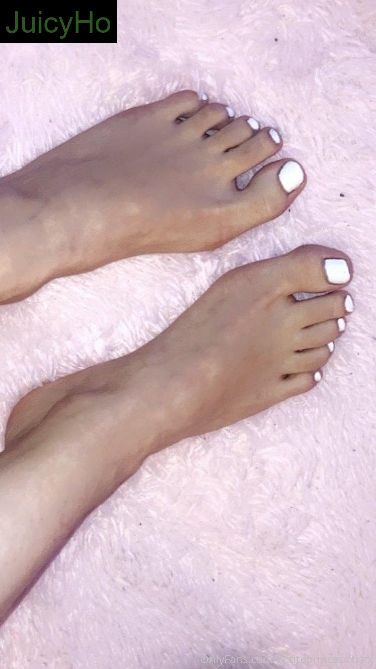 petiteprincessxxxx feet